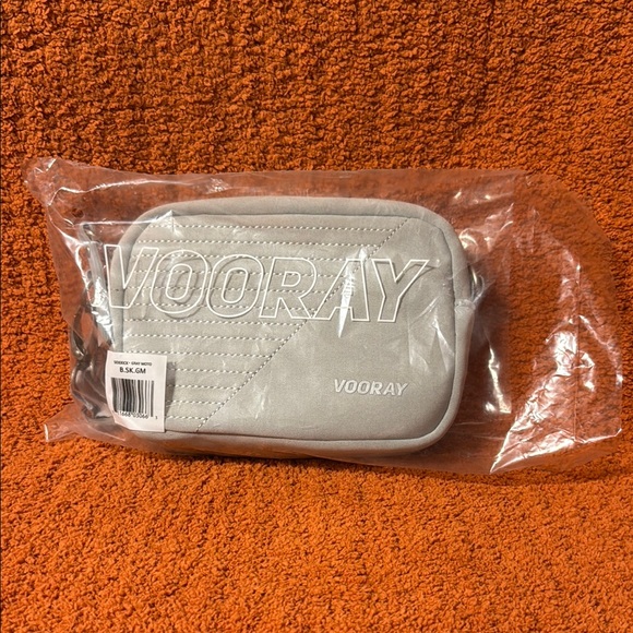 Vooray Handbags - NWT Vooray Sidekick Crossbody Bag in Gray